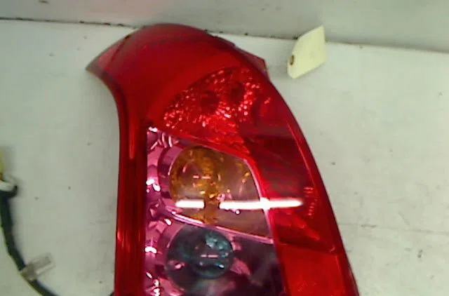 Feu arrière gauche Suzuki SWIFT III (MZ, EZ) 1.3 (rs 413) (2005) occasion