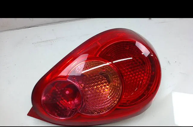 Feu arrière gauche Toyota AYGO (_B1_) 1.4 hdi (wnb10_) (2005-2010) occasion