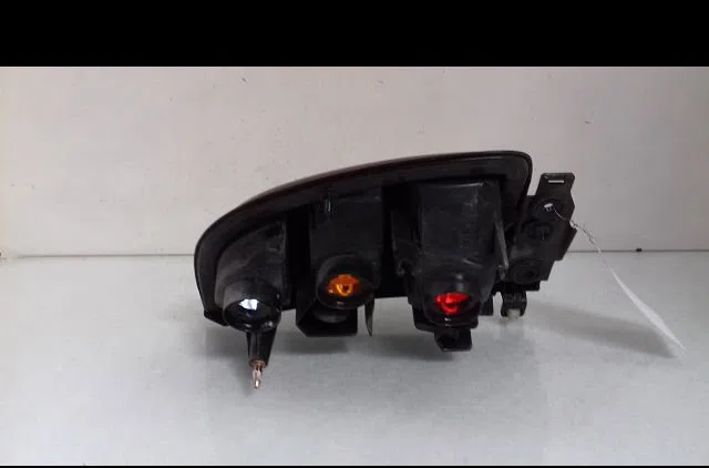 Feu arrière gauche Toyota RAV 4 I Cabrio (_A1_) 2.0 4wd (sxa11) (1997-2000) occasion