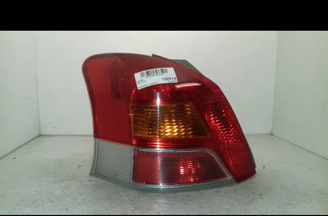 Feu arrière gauche Toyota YARIS (_P9_) 1.0 vvt-i (ksp90_) (2005-2011) 5 portes occasion