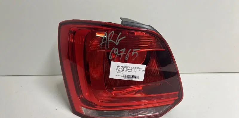 Feu arrière gauche Volkswagen POLO V (6R1, 6C1) 1.6 tdi (2009) occasion