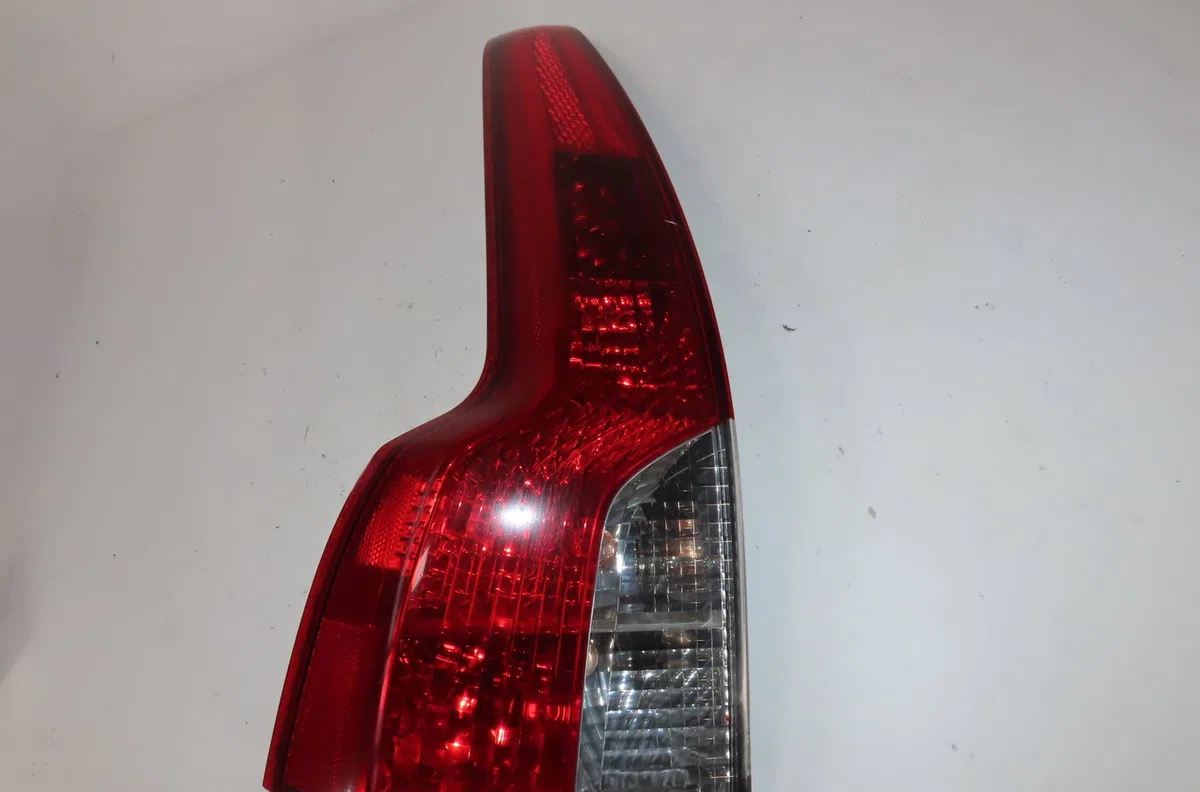 Feu arrière gauche Volvo V50 (545) 1.6 d (2005-2011) occasion