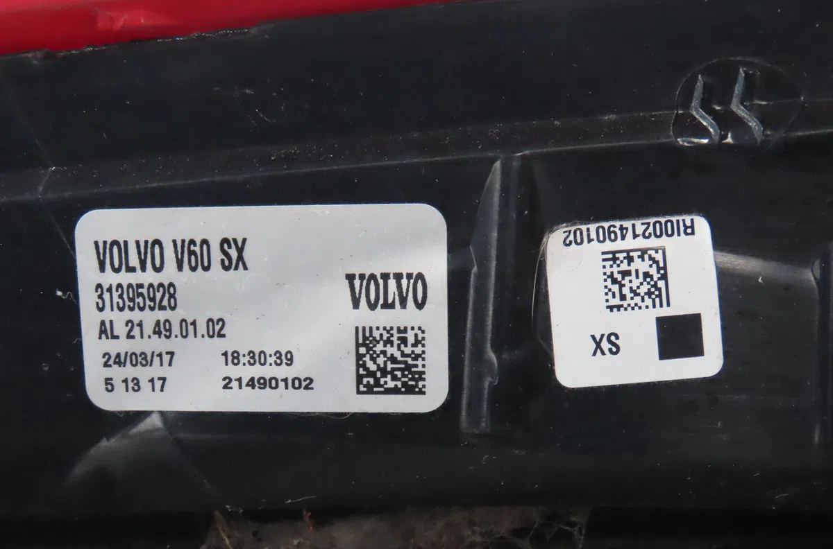 Feu arrière gauche Volvo V60 I Cross Country (157) D4 (2015-2018) occasion
