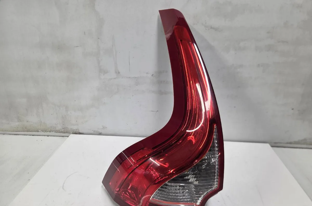 Feu arrière gauche VOLVO XC 60 1 PHASE 2 occasion