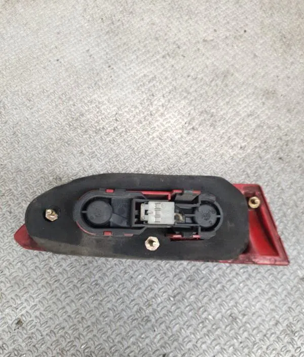 Feu arrière intérieur droit ALFA ROMEO 156  156 PHASE 2 occasion
