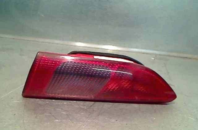 Feu arrière intérieur droit ALFA ROMEO 156 Phase 1 10-1997--12-2001 occasion