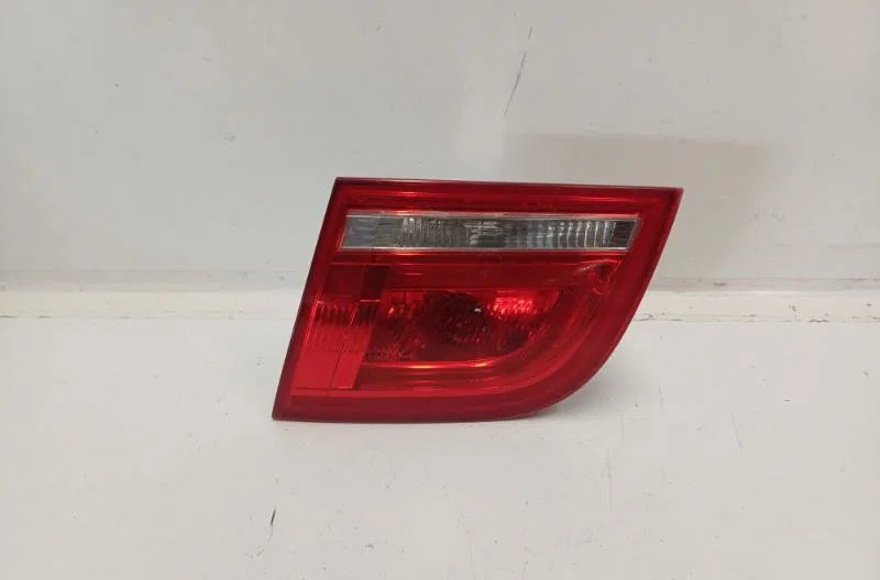 Feu arrière intérieur droit AUDI A3 2 SPORTBACK PHASE 2 occasion