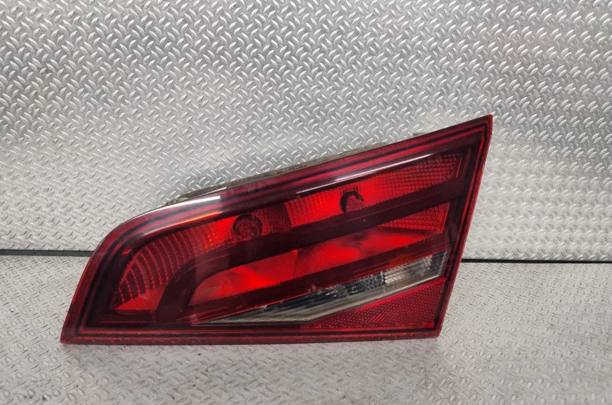 Feu arrière intérieur droit Audi A3 Sportback (8VA, 8VF) 2.0 tdi (2012-2020) 5 portes occasion