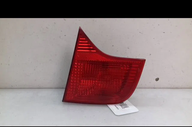 Feu arrière intérieur droit Audi A4 B7 (8EC) 1.9 tdi (2004-2008) 4 portes occasion