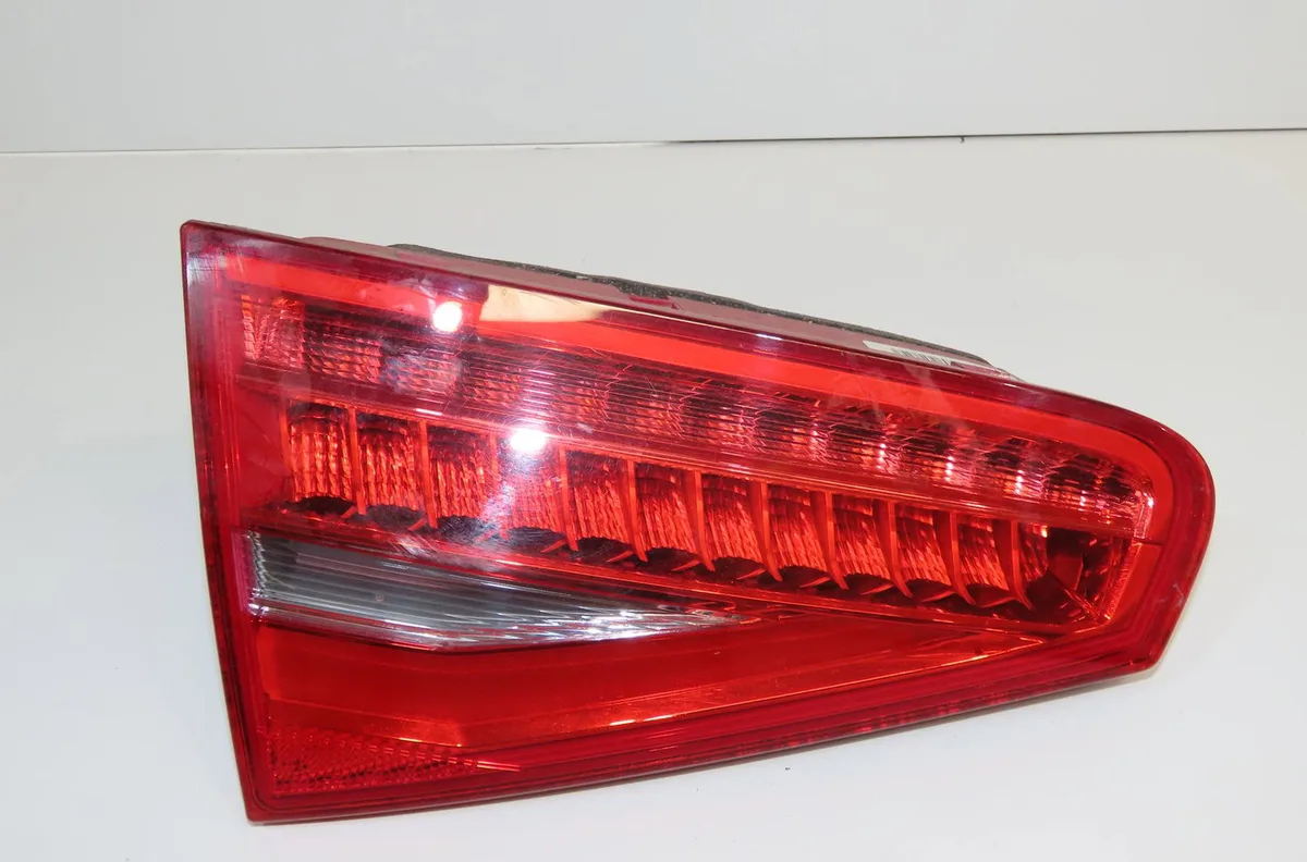 Feu arrière intérieur droit Audi A4 B8 (8K2) 2.0 tdi quattro (2011-2015) occasion