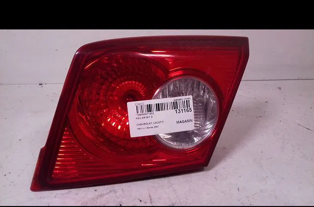 Feu arrière intérieur droit Chevrolet LACETTI (J200) 2.0 d (2007) occasion