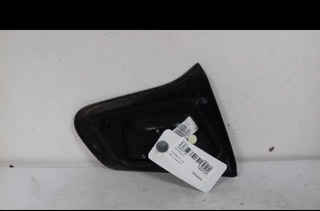Feu arrière intérieur droit Citroen C3 II (SC_) 1.4 (2009-2016) 5 portes occasion