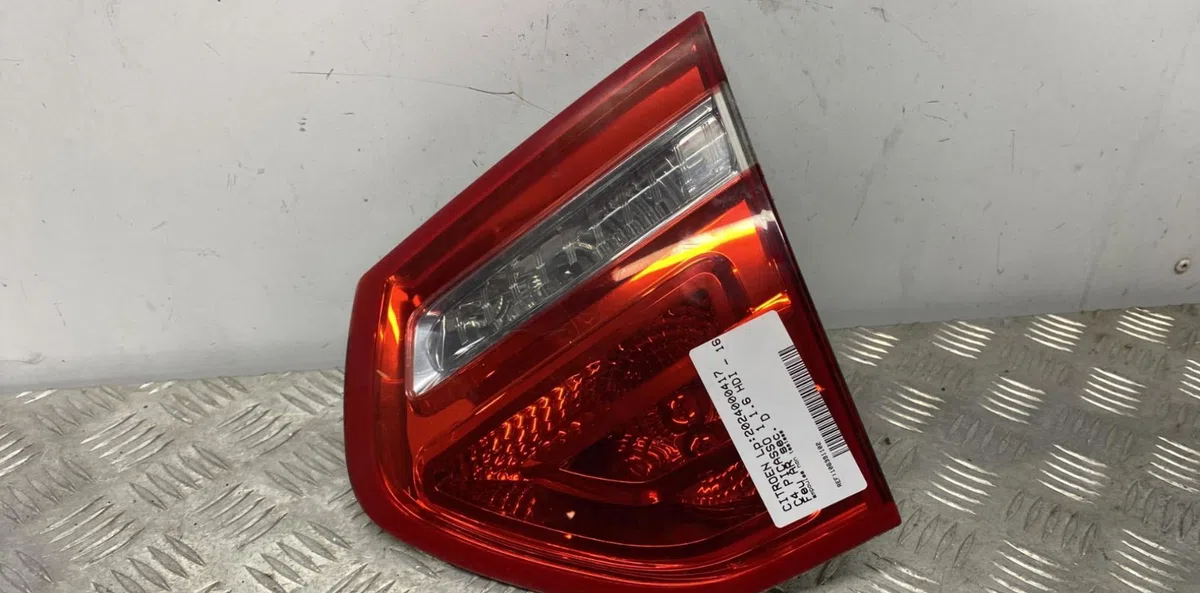 Feu arrière intérieur droit CITROEN C4 PICASSO 1 occasion