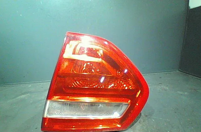 Feu arrière intérieur droit Citroën C4 PICASSO I Monospace (UD_) 1.6 hdi (2007-2013) 5 portes occasion