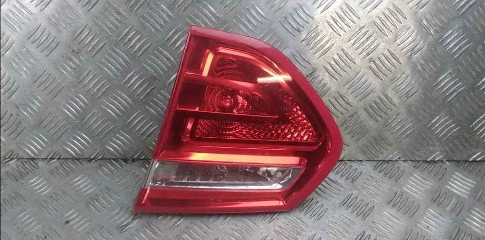 Feu arrière intérieur droit Citroën C4 PICASSO I Monospace (UD_) 1.6 hdi (2007-2013) 5 portes occasion
