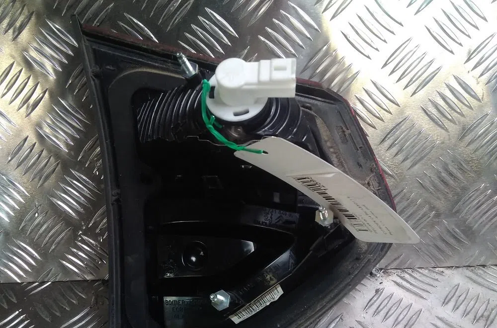 Feu arrière intérieur droit Citroën C4 PICASSO I Monospace (UD_) 1.6 hdi (2007-2013) 5 portes occasion