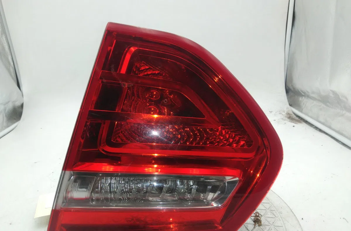 Feu arrière intérieur droit CITROEN C4 PICASSO I occasion