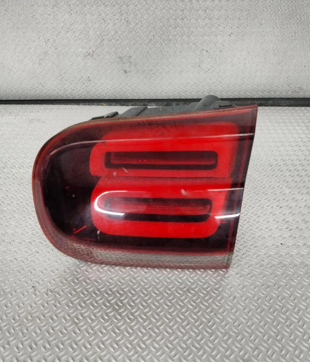 Feu arrière intérieur droit CITROEN C5 AIRCROSS C5 AIRCROSS occasion