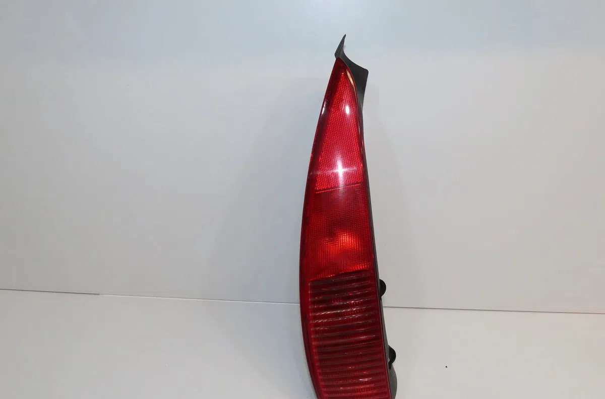 Feu arrière intérieur droit Citroen C5 I Break (DE_) 2.0 hdi (derhzb, derhze) (2001-2004) occasion