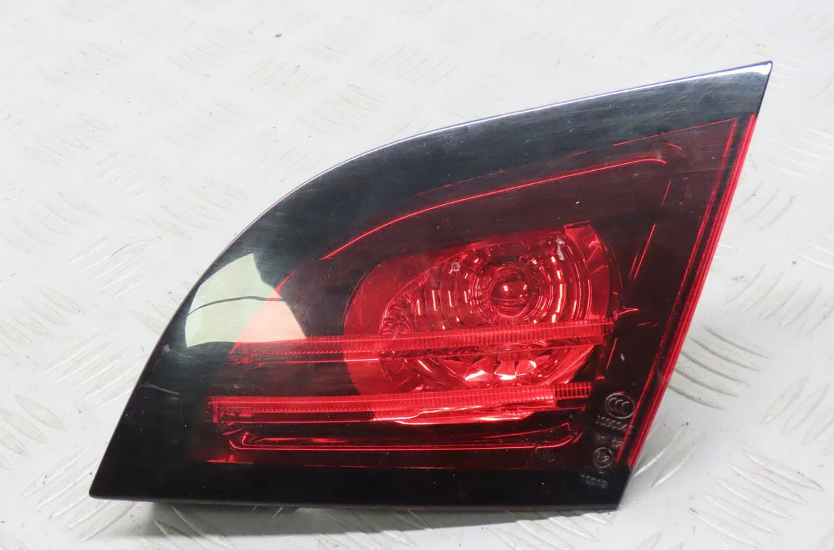 Feu arrière intérieur droit Citroen DS4 (NX_) 2.0 hdi 165 (2011-2015) occasion