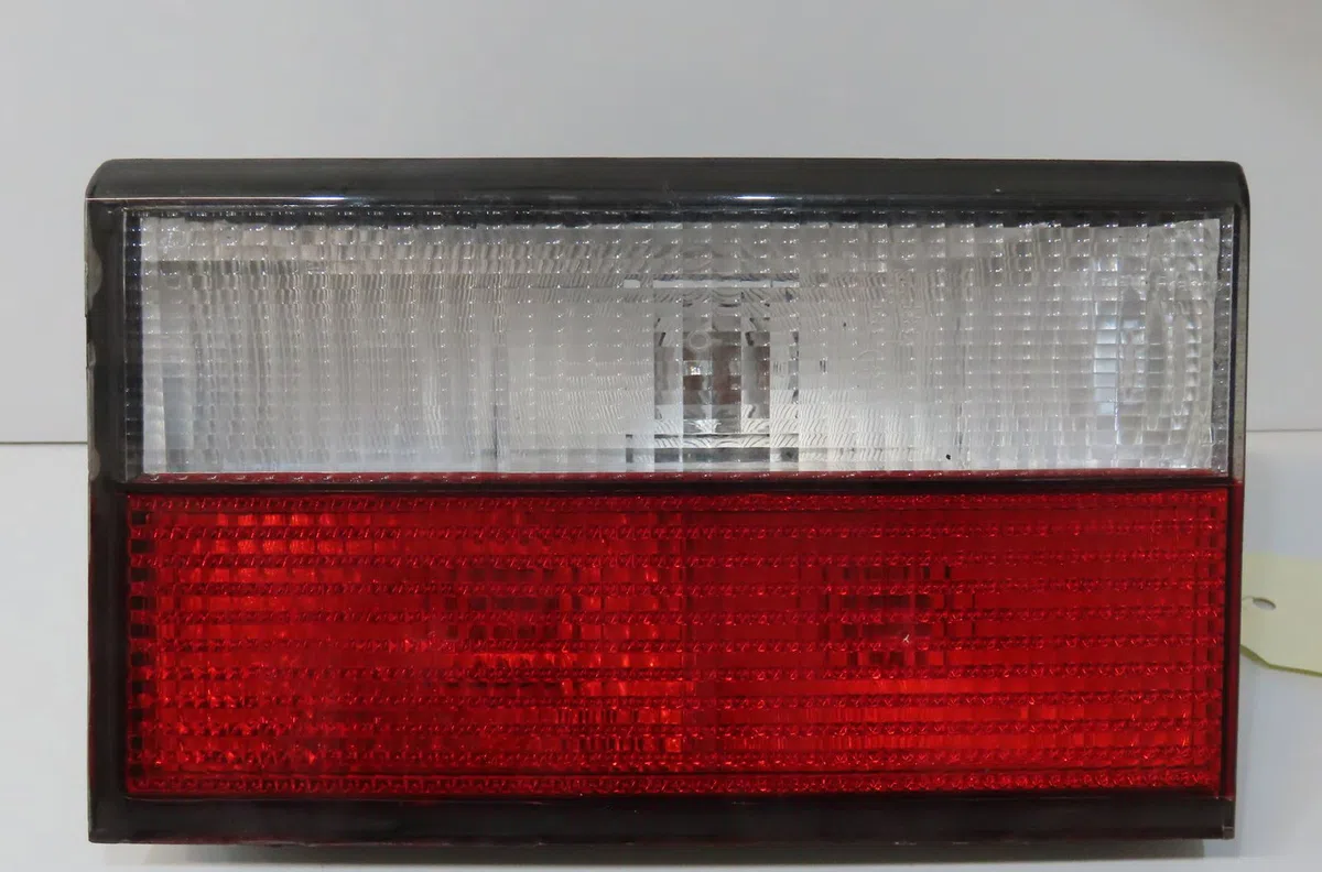 Feu arrière intérieur droit Citroen XANTIA (X1_, X2_) 2.0 i 16v (1993-1998) occasion