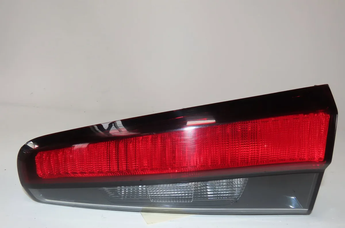 Feu arrière intérieur droit Fiat TIPO Break (356_, 357_) 1.4 (356wxa1b) (2016-2020) occasion