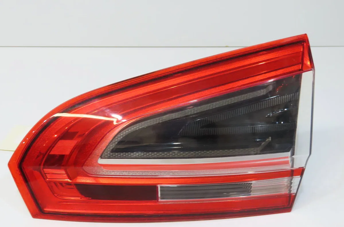 Feu arrière intérieur droit Ford S-MAX (WA6) 2.0 tdci (2006-2014) occasion