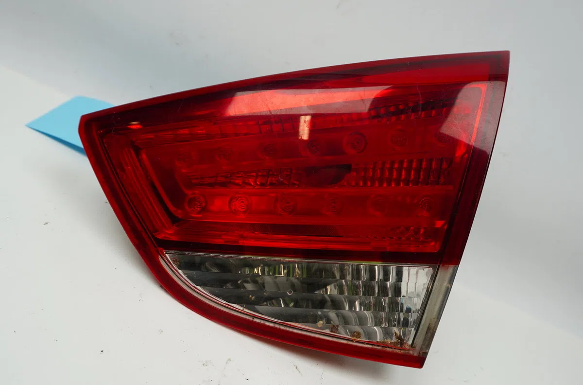 Feu arrière intérieur droit Hyundai Ix35 (LM, EL, ELH) 1.6 (2010) occasion