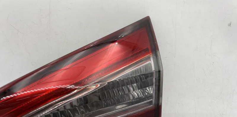 Feu arrière intérieur droit KIA RIO 3 PHASE 1 occasion