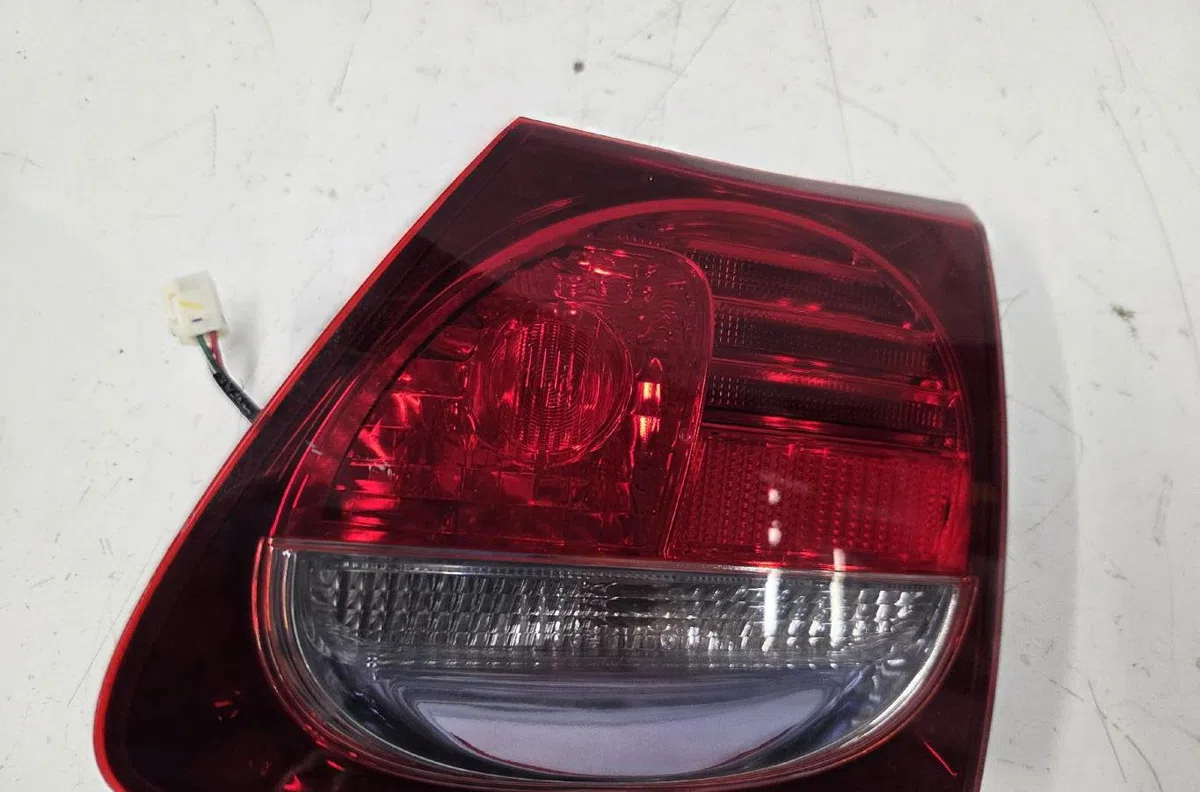 Feu arrière intérieur droit LEXUS GS 3 occasion