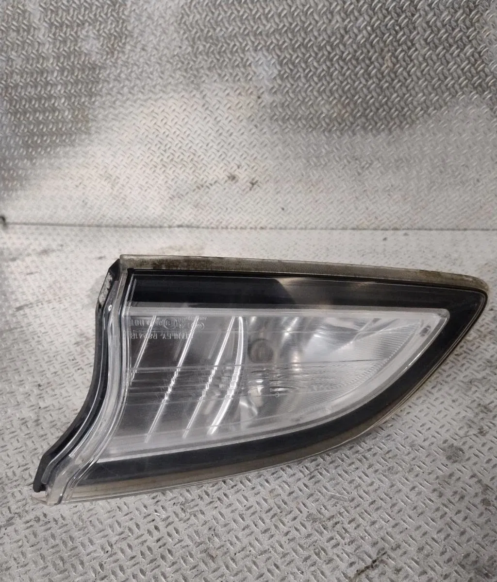 Feu arrière intérieur droit MAZDA 3 2 0 occasion