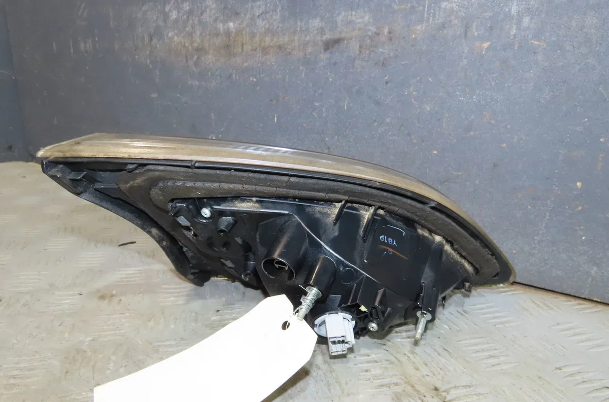 Feu arrière intérieur droit Mazda 3 (BL) 1.6 mzr (bl14) (2008-2014) occasion