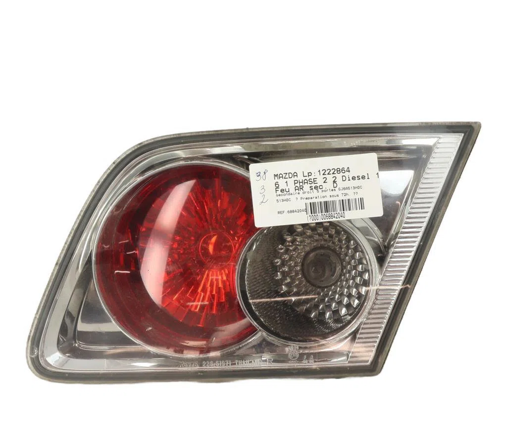 Feu arrière intérieur droit Mazda 6 A trois volumes (GG) 2.0 di (gg14) (2002-2007) occasion