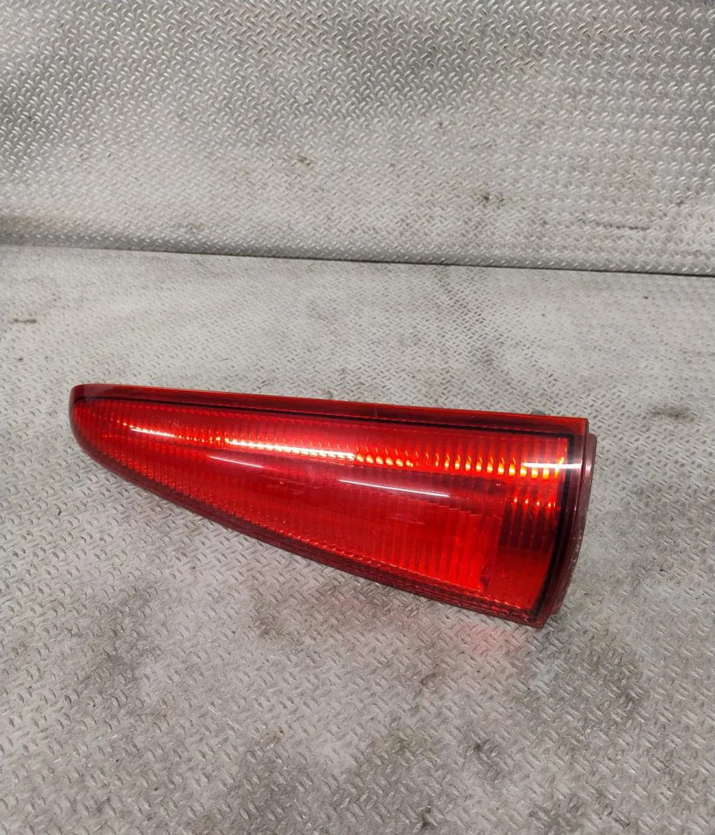 Feu arrière intérieur droit NISSAN NV250  NV250 occasion