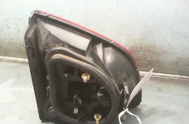 Feu arrière intérieur droit PEUGEOT 406 Phase 1 10-1995--04-1999 occasion