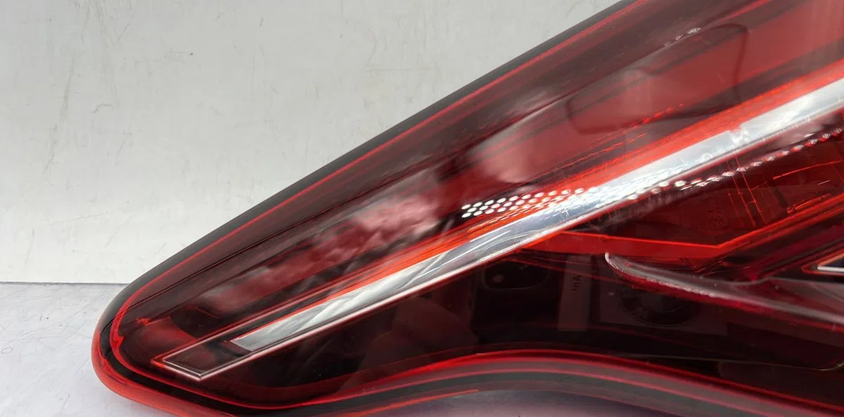 Feu arrière intérieur droit RENAULT CLIO 5 PHASE 1 occasion