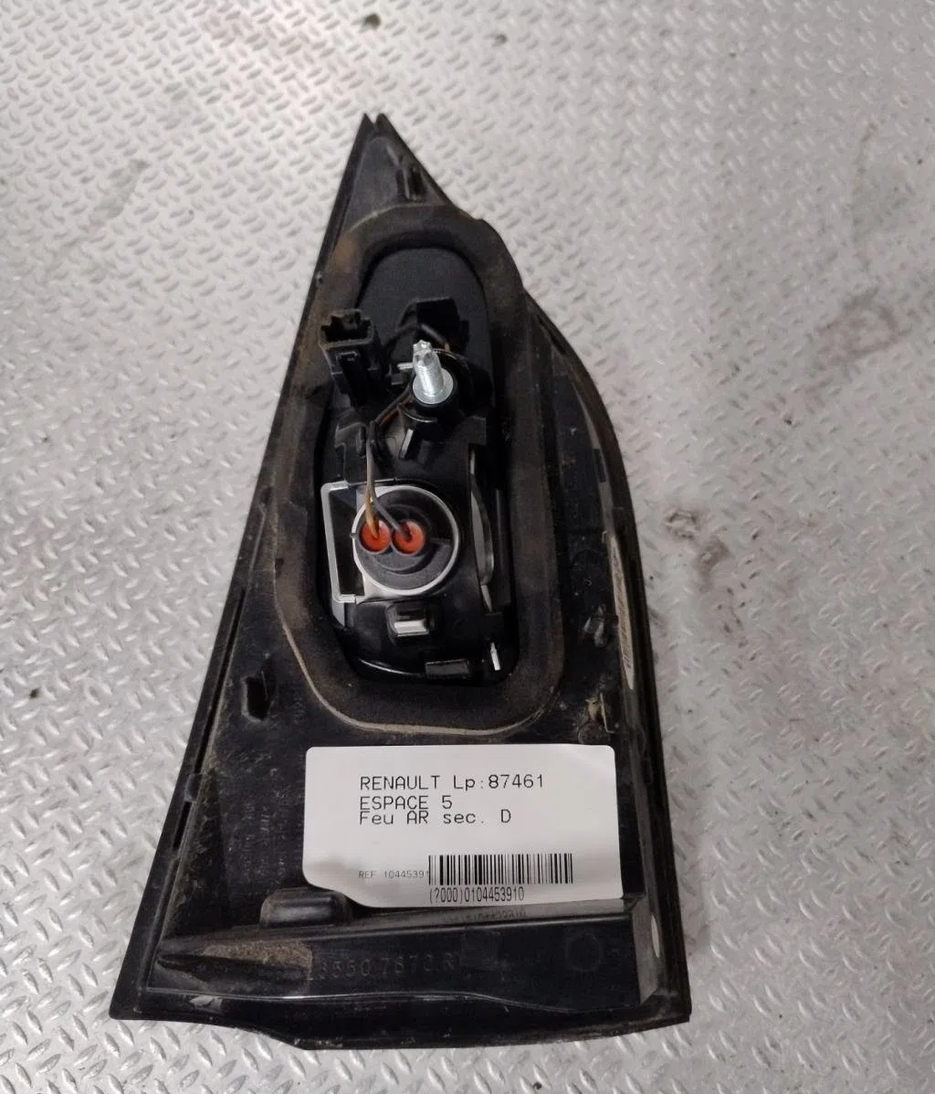 Feu arrière intérieur droit Renault ESPACE V (JR_) 1.6 dci 160 (2015) occasion