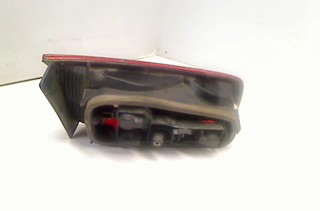 Feu arrière intérieur droit RENAULT LAGUNA II  1.9 DCI 100ch occasion