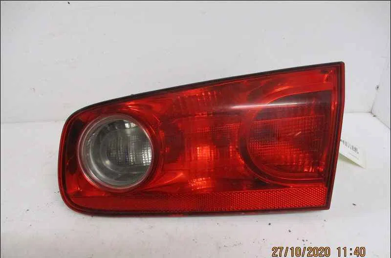 Feu arrière intérieur droit RENAULT LAGUNA  II occasion