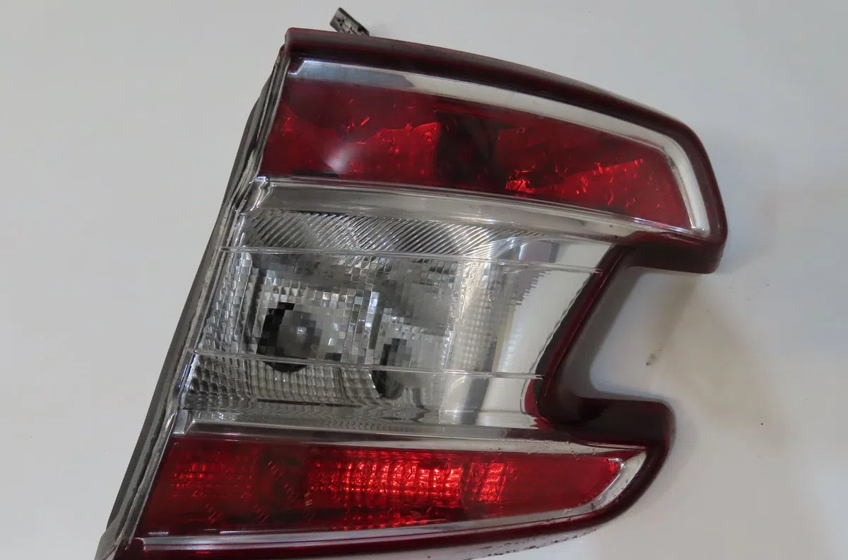 Feu arrière intérieur droit Renault MEGANE III Grandtour (KZ0-1) 1.5 dci (kz1g, kz1w, kz0r) (2013) occasion