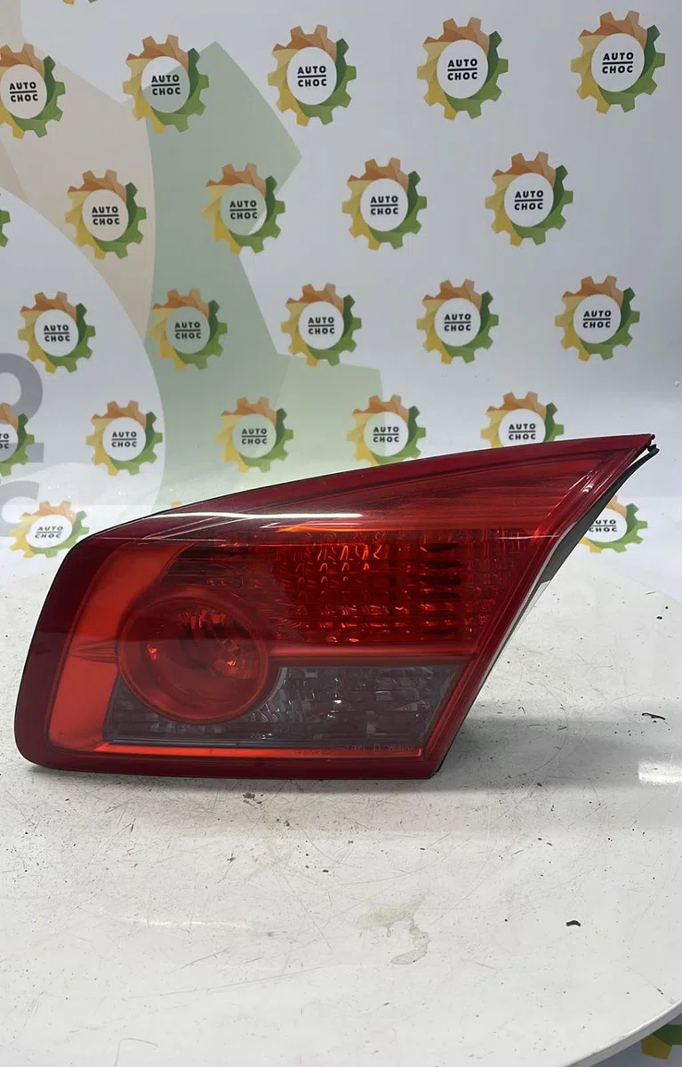 Feu arrière intérieur droit RENAULT VEL SATIS PHASE 1 occasion