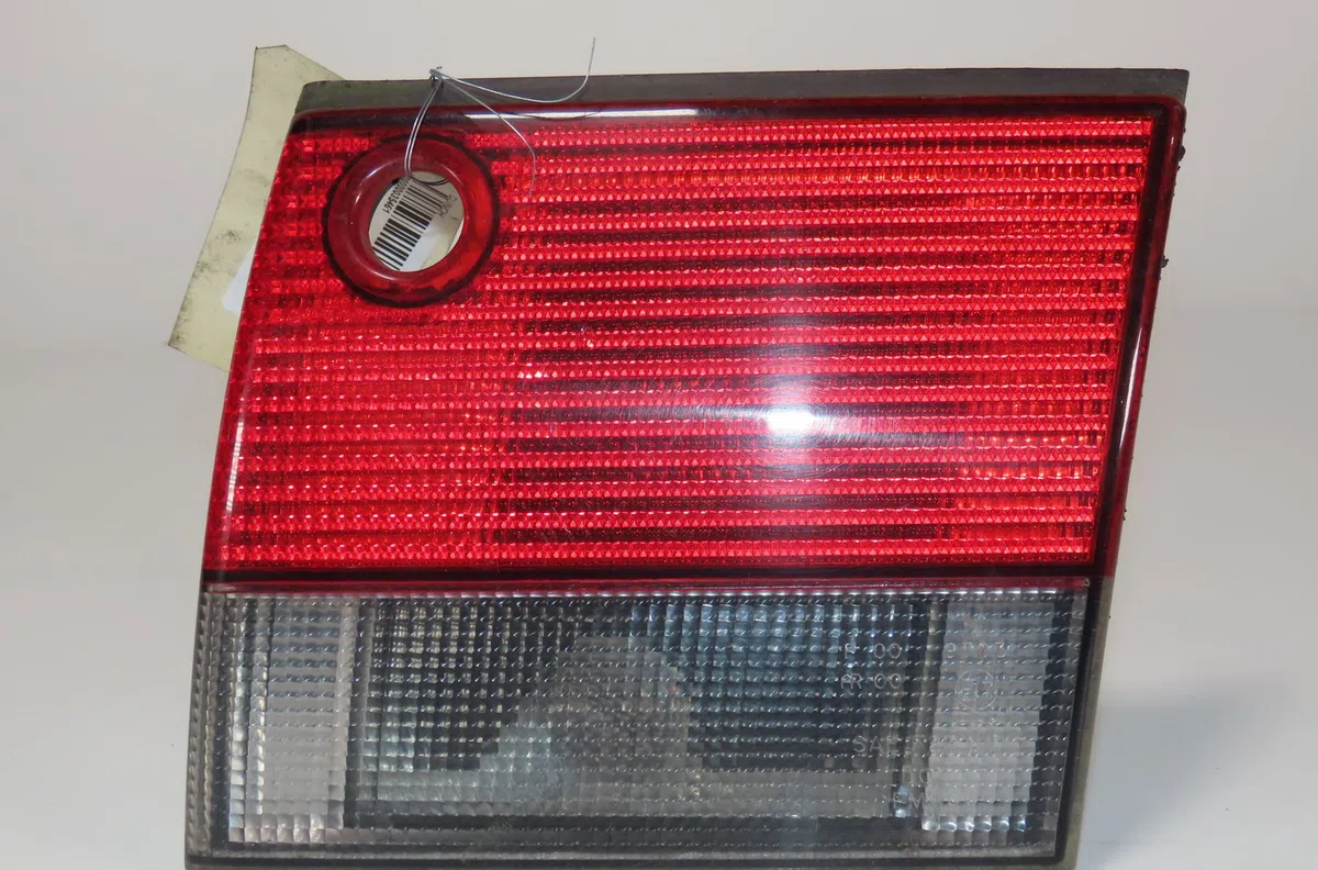 Feu arrière intérieur droit Saab 9-3 (YS3D) 2.0 turbo (1999-2002) occasion