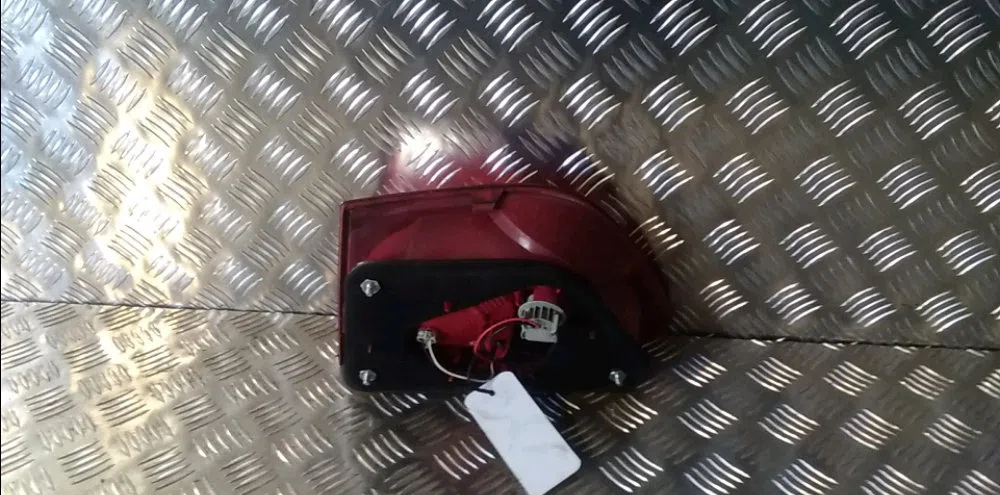 Feu arrière intérieur droit Seat ALTEA XL (5P5, 5P8) 1.9 tdi (2006-2010) 5 portes occasion