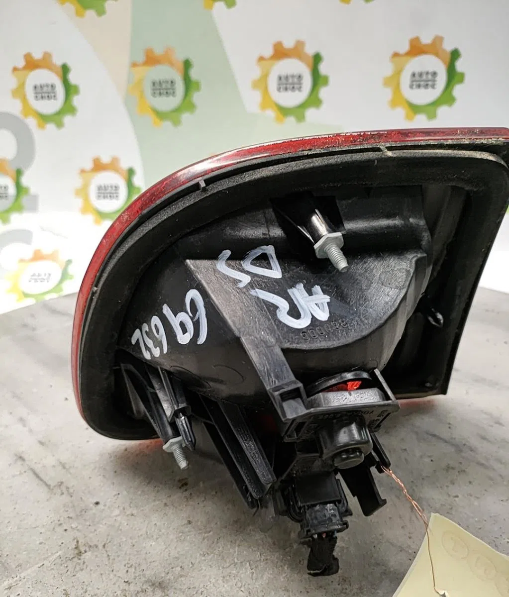 Feu arrière intérieur droit SEAT LEON 1 occasion
