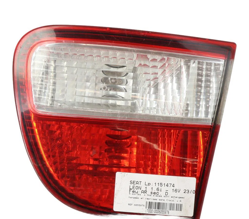 Feu arrière intérieur droit Seat LEON (1M1) 1.6 16 v (2000-2006) occasion