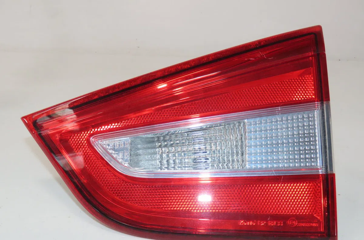 Feu arrière intérieur droit Suzuki SX4 S-CROSS (JY) 1.0 (akk 310) (2016) occasion
