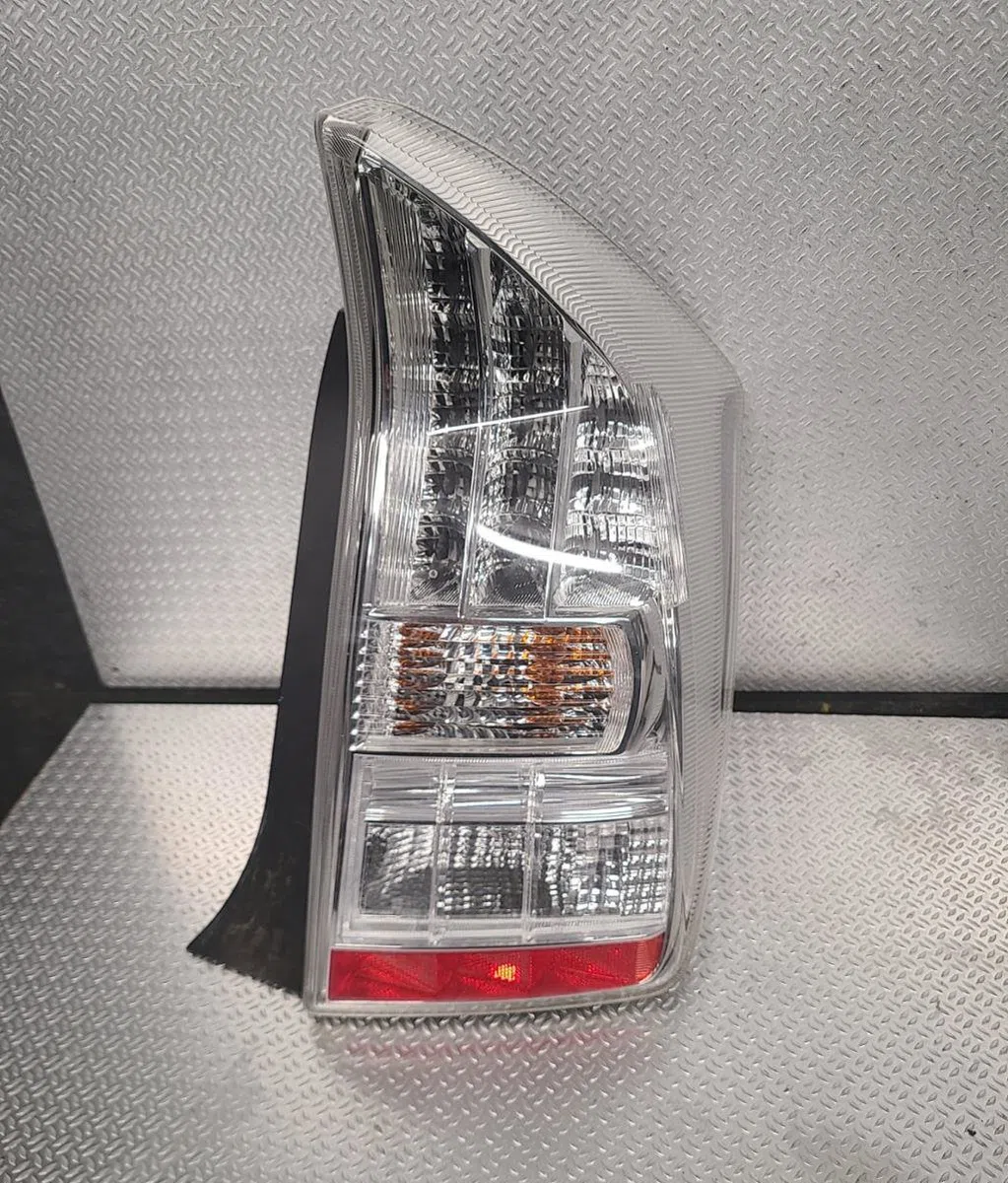 Feu arrière intérieur droit Toyota PRIUS (_W3_) 1.8 hybrid (zvw3_) (2008) occasion