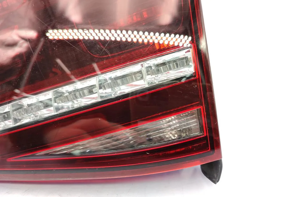 Feu arrière intérieur droit VOLKSWAGEN GOLF 7 PHASE 1 occasion