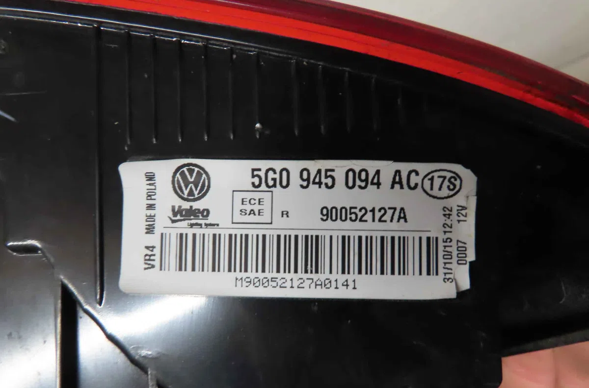 Feu arrière intérieur droit VOLKSWAGEN GOLF VII occasion