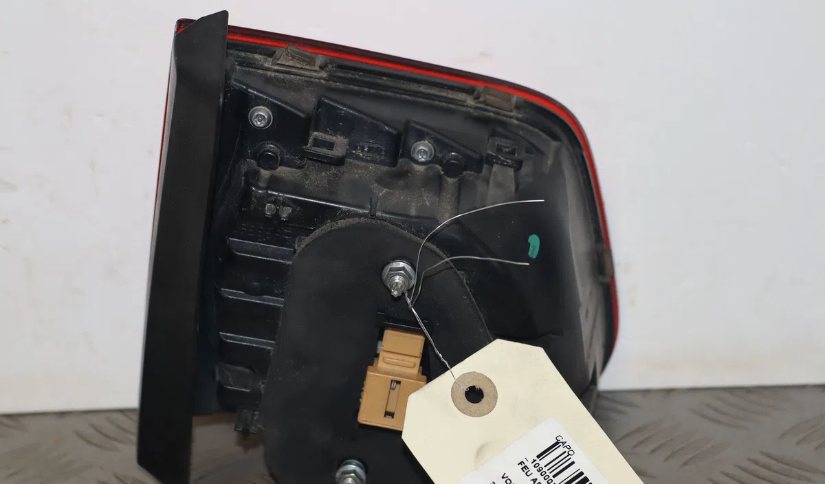 Feu arrière intérieur droit Volkswagen TIGUAN (5N_) 2.0 tdi 4motion (2007-2018) occasion